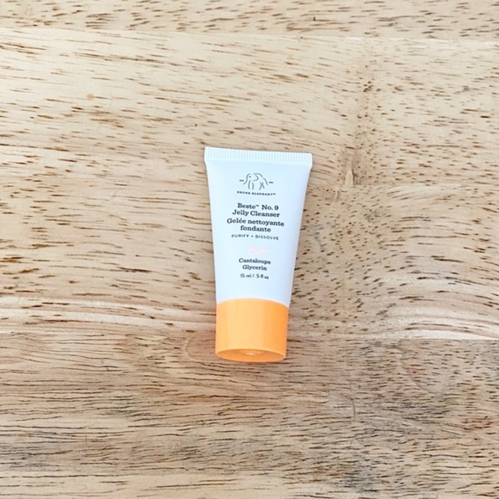 🎀2/25🎀 15 ML Drunk Elephant No. 9 Cleanser Mini